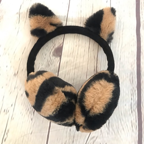 Accessories - Faux Fur Tiger Earmuffs
